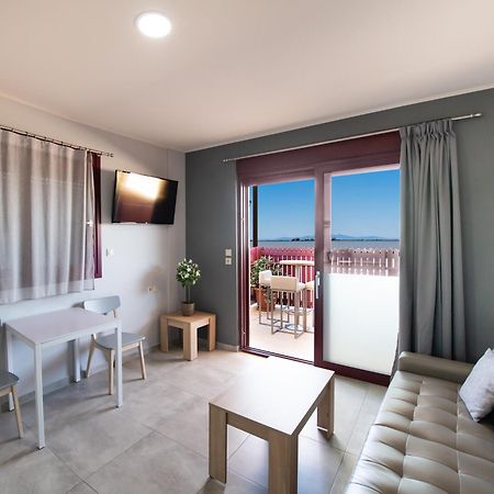 Excess Pansion Hotel Лефкада Екстериор снимка