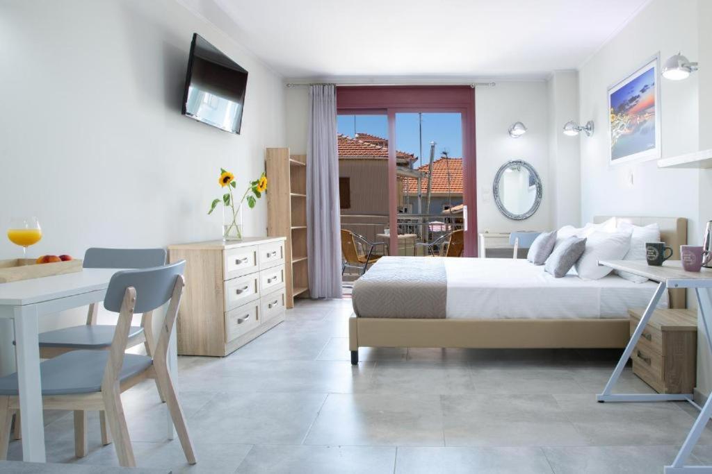 Excess Pansion Hotel Лефкада Екстериор снимка