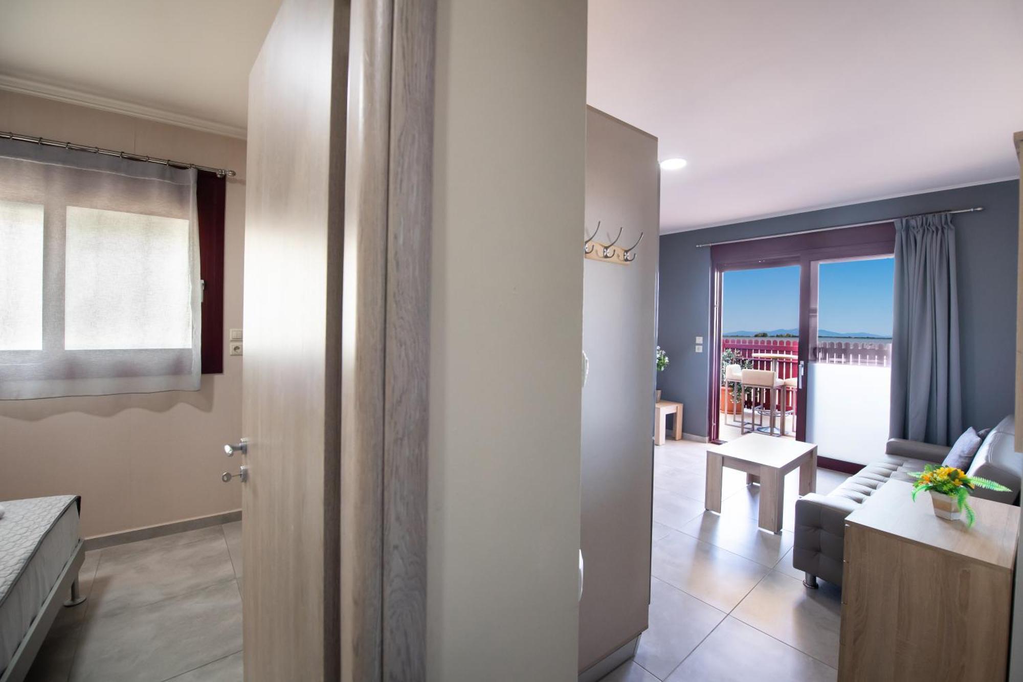 Excess Pansion Hotel Лефкада Екстериор снимка