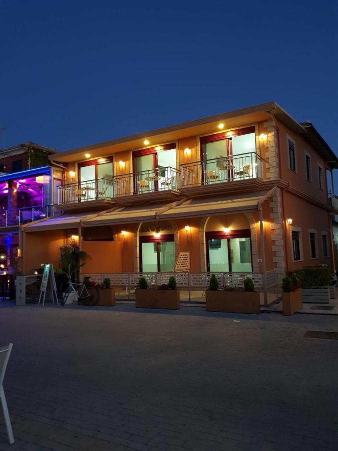 Excess Pansion Hotel Лефкада Екстериор снимка